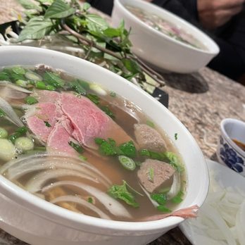 Co Ba Saigon - Pho Dac Biet and a side of Raw Onions - Vietnamese Near Me - Sacramento, California Co Ba Saigon - Pho Dac Biet and a side of Raw Onions - Vietnamese Near Me - Sacramento, California