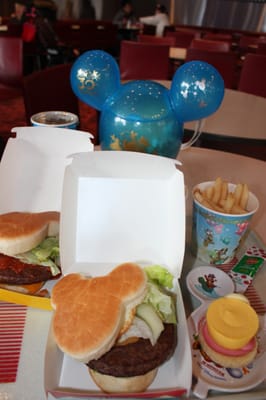 Tokyo Disneyland by null