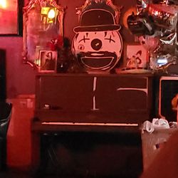 The Dive Bar - Interior