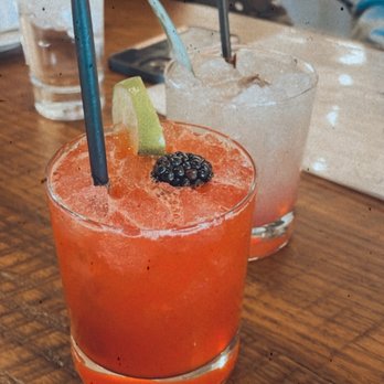 Kitchen Social - blackberry cooler - New American Near Me - Dublin, Ohio