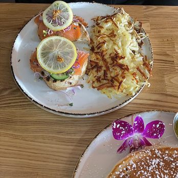 BB Cafe & Catering - Salmon tartin - Cafes Near Me - Burbank, California