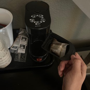 Best Western Willows Inn - You can't saw I didn't try the nasty coffee - Hotels Near Me - Willows, California