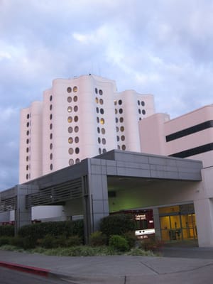 ST. JOSEPH MEDICAL CENTER - Updated October 2025 - 56 Photos & 188 ...