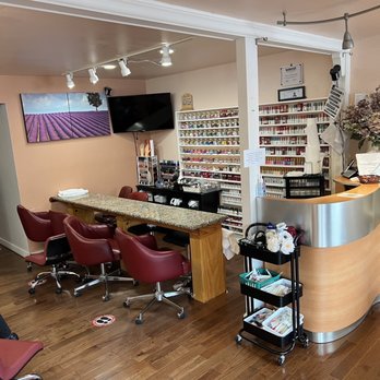 Main St Nails & Spa - Nail Salons Near Me - Edmonds, Washington