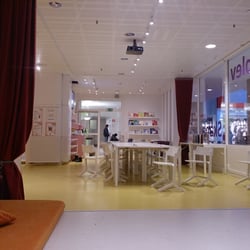 Bibliotek Solna Centrum - Rithörnan för barn