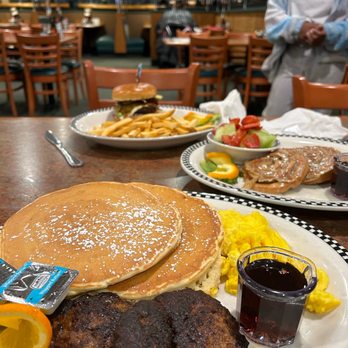 Black Bear Diner St Charles - Sweet Cream Pancakes (700 cals.) - Diners Near Me - St.Charles, Missouri Black Bear Diner St Charles - Sweet Cream Pancakes (700 cals.) - Diners Near Me - St.Charles, Missouri