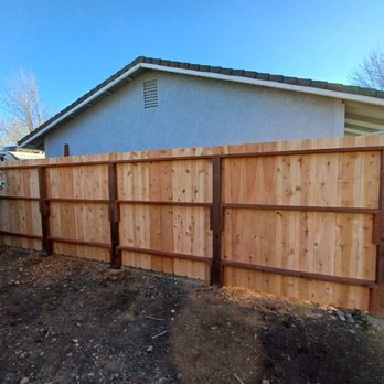 Turner’s All Around Services - Wood fence - Landscaping Near Me Turner’s All Around Services - Wood fence - Landscaping Near Me