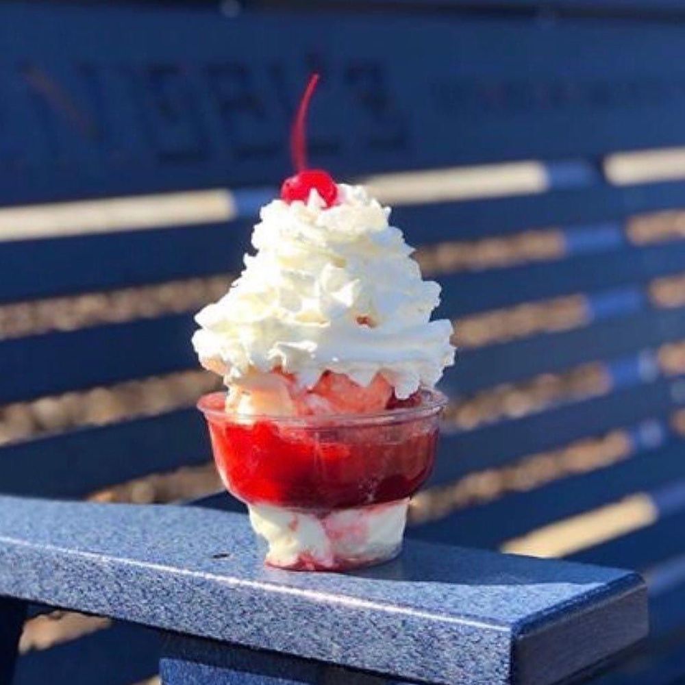 HANDEL’S HOMEMADE ICE CREAMTWINSBURG Updated August 2024 29 Photos & 17 Reviews 10735