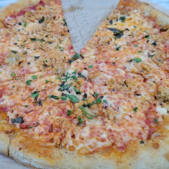 True Food Kitchen - Chicken sausage pizza is good - New American Near Me - Columbus, Ohio