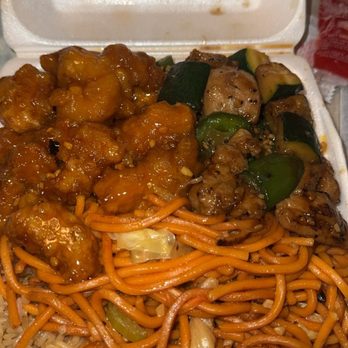 ChopSpoon - Orange Chicken  Jalapeño chicken  Half Fried Rice half Chow Mein - Fast Food Near Me - San Fernando, California