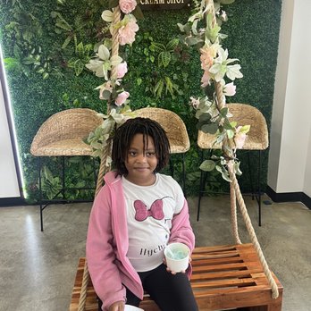 Paradise M.x - Photo wall - Ice Cream & Frozen Yogurt Near Me - INDIANAPOLIS, Indiana Paradise M.x - Photo wall - Ice Cream & Frozen Yogurt Near Me - INDIANAPOLIS, Indiana