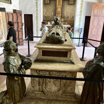 Carmel Mission Basilica - The final resting place of Saint Junipero Serra - Churches Near Me - Carmel, California Carmel Mission Basilica - The final resting place of Saint Junipero Serra - Churches Near Me - Carmel, California