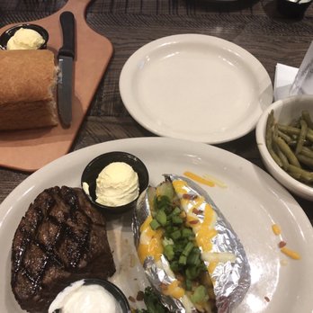 Callahan's Steak House - Steakhouses Near Me - Siloam Springs, Arkansas