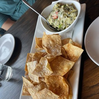 Roots95 - Spinach dip - New American Near Me - Johnston, Iowa