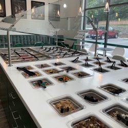 The Fro Yo lab - The bar area