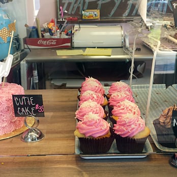 Sugarlips Cakery - $35 for a cutie cake! - Bakeries Near Me - Mesa, Arizona Sugarlips Cakery - $35 for a cutie cake! - Bakeries Near Me - Mesa, Arizona