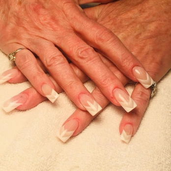 L.A. Nails - Nail Salons Near Me - Beverly, Massachusetts