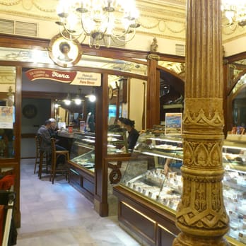 Viena Capellanes - Vista general 1 - Desserts Near Me - Madrid, M Viena Capellanes - Vista general 1 - Desserts Near Me - Madrid, M