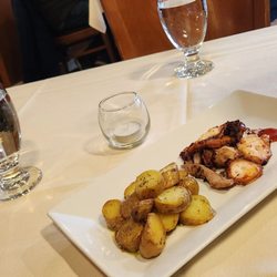 Capuli Restaurant - Octopus yum yum