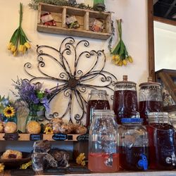 8 or more iced teas + juices, coffees, etc