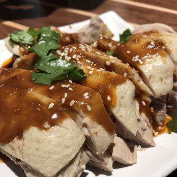 Magic Noodle - Nom Nom Chicken - not authentic at all.. pretty bad tasting actually - Noodles Near Me - North York, Ontario