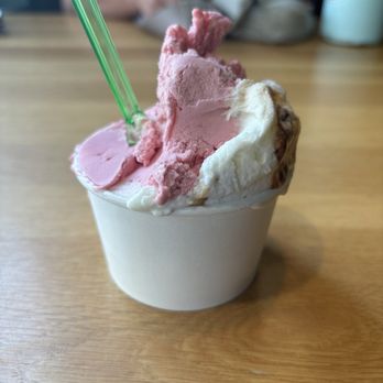 Pappalecco - Seasonal flavor and strawberry - Sandwiches Near Me - San Diego, California Pappalecco - Seasonal flavor and strawberry - Sandwiches Near Me - San Diego, California