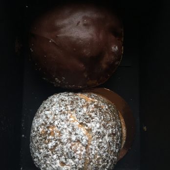 Bibble & Sip - Dark chocolate and black sesame- it was too difficult narrowing down to 1 flavor! - Coffee & Tea Near Me - New York, New York