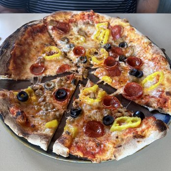 Barrel House Kitchen & Bar - Italian Pizza - Pizza Near Me - Mason, Ohio Barrel House Kitchen & Bar - Italian Pizza - Pizza Near Me - Mason, Ohio