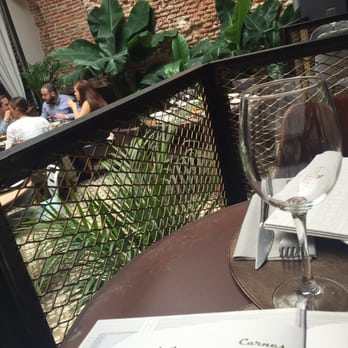 La Contraseña - Mesa en el patio - Tapas Bars Near Me - Madrid, M