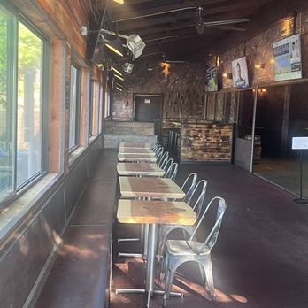 Brews Brothers Studio City - Brewpubs Near Me - Studio City, California