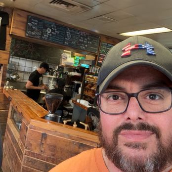 L Cafecito Jumping Bean - Coffee & Tea Near Me - Chicago, Illinois