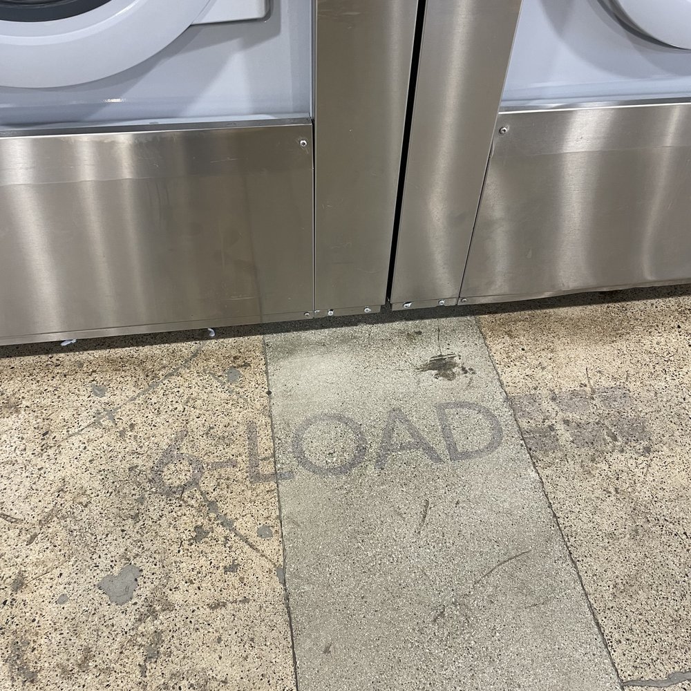 Lucy's Laundry - 6 load machines - Laundromat Near Me - Costa Mesa, California Lucy's Laundry - 6 load machines - Laundromat Near Me - Costa Mesa, California