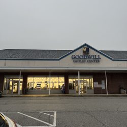 Goodwill Outlet and Donation Center - Store front