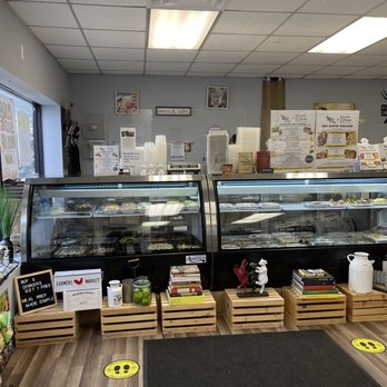 The BBQ King - a display of baked goods - Barbeque Near Me - Sayville, New York The BBQ King - a display of baked goods - Barbeque Near Me - Sayville, New York