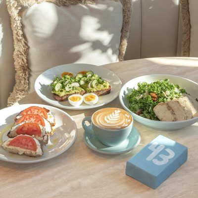 Pura Vida Miami by null