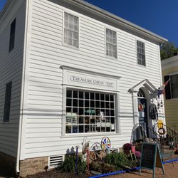 Treasure Chest - Beautiful building and fun stuff inside.