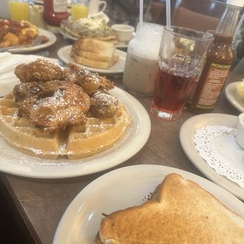 Bill's Cafe - Breakfast & Brunch Near Me - San Jose, California Bill's Cafe - Breakfast & Brunch Near Me - San Jose, California