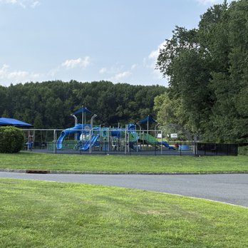 Westfield Memorial Pool - Swimming Pools Near Me - Westfield, New Jersey Westfield Memorial Pool - Swimming Pools Near Me - Westfield, New Jersey