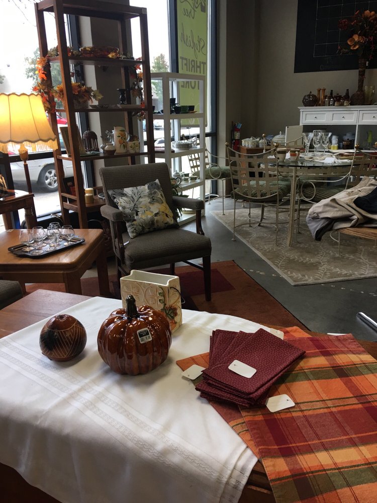 HCI GIVING TREE Updated September 2024 521 E Locust St, Des Moines