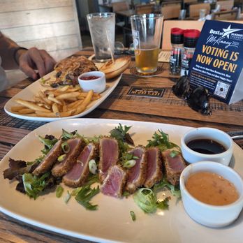 Oak & Stone - Ahi appetizer and burger. - Pizza Near Me - McKinney, Texas Oak & Stone - Ahi appetizer and burger. - Pizza Near Me - McKinney, Texas