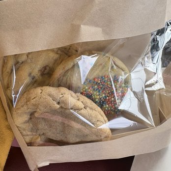 Pamcakes Bakery - Chocolate chip, snickerdoodle, and sprinkle cookies. - Custom Cakes Near Me - Austin, Texas