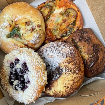 Beyond Pastry Studio - Bakeries Near Me - Honolulu, Hawaii