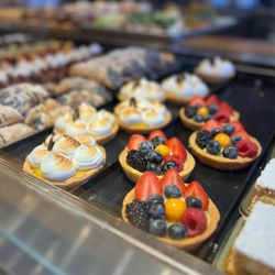 Rosetta Bakery - Very fresh fruit tarts