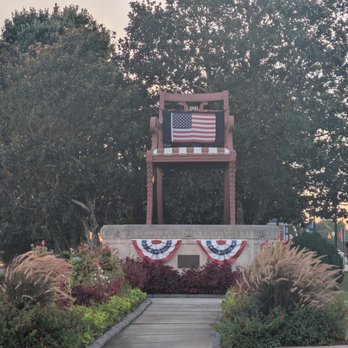 The Big Chair - The Big Chair, Thomasville - Landmarks & Historical Buildings Near Me - Thomasville, North Carolina