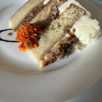 211 Clover Lane - Praline Caramel Cake - New American Near Me - Louisville, Kentucky 211 Clover Lane - Praline Caramel Cake - New American Near Me - Louisville, Kentucky