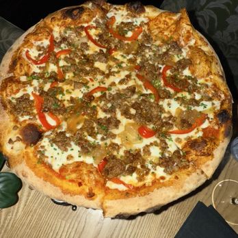 Prima Dopo - Sausage and mozzarella cheese pizza - Italian Near Me - Baltimore, Maryland