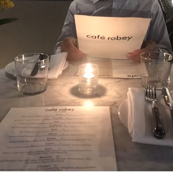Cafe Robey - Romantic setting - Breakfast & Brunch Near Me - Chicago, Illinois