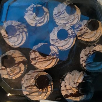 Carrs - Cookies and Cream Cupcakes from the bakery for tomorrow's office potluck. - Grocery Near Me - Anchorage, Alaska