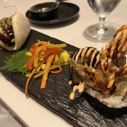 Trio of bao with Peking duck, pickled veggies, spider roll Trio of bao with Peking duck, pickled veggies, spider roll