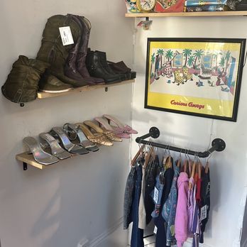 The Wardrobe Project - Used, Vintage & Consignment Near Me - Oakland, California